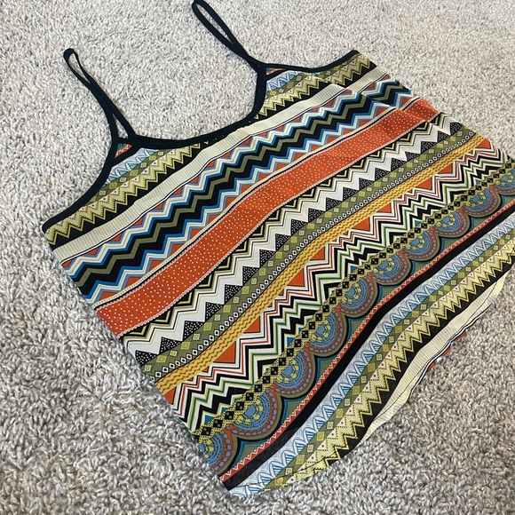 Sans Souci Print Flowy Crop Tank Top | Size M | 100% Polyester - Picture 3 of 4